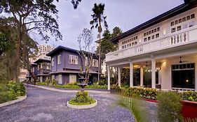 Henry Hotel Manila 4*